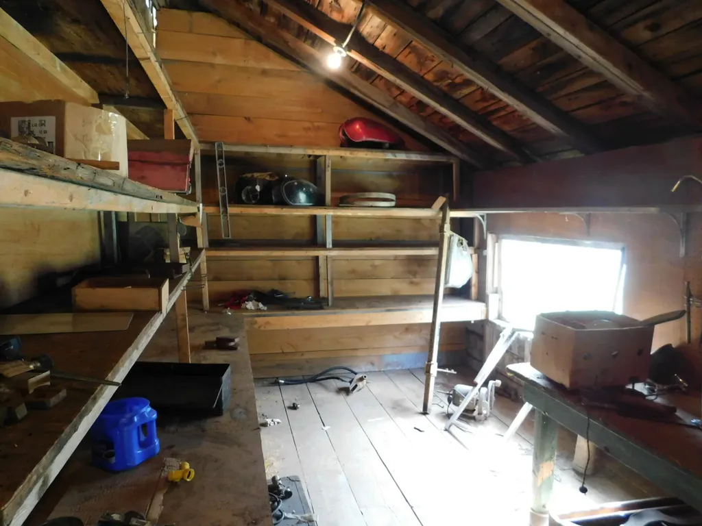 34 Commercial Street Hartland ME 04943