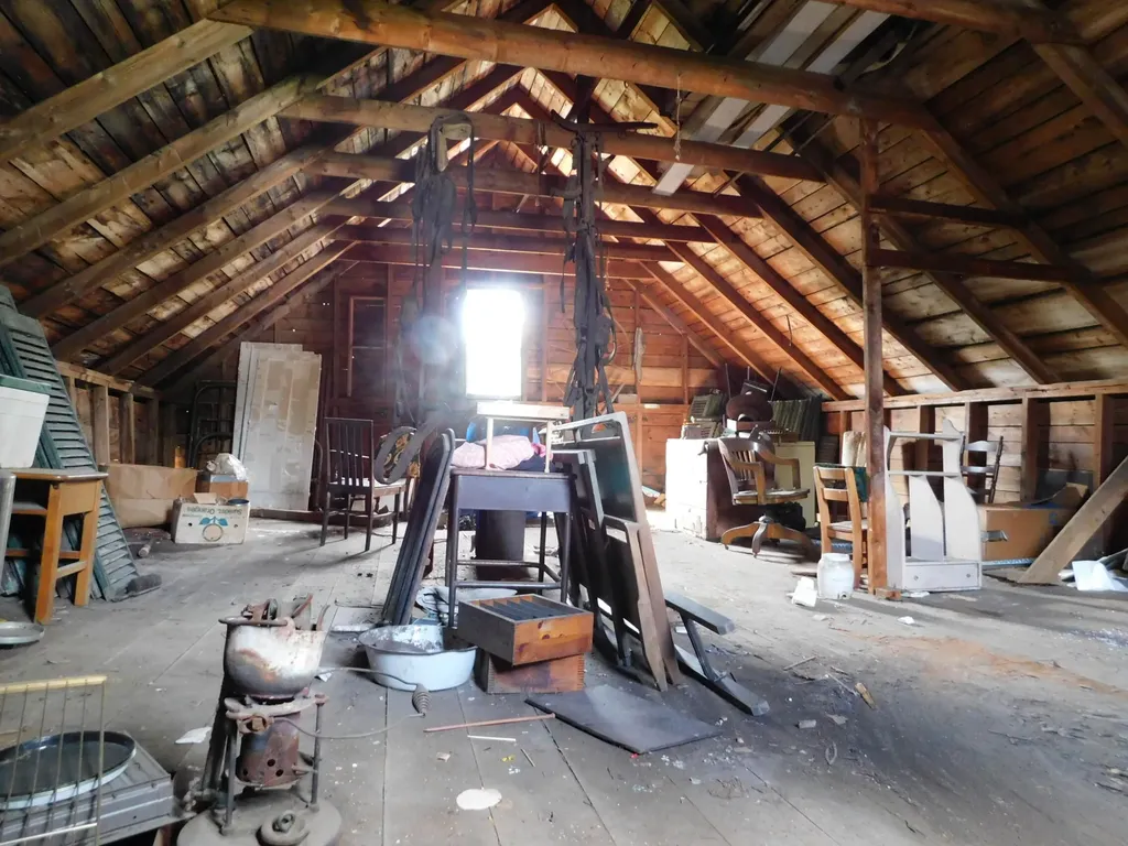 34 Commercial Street Hartland ME 04943