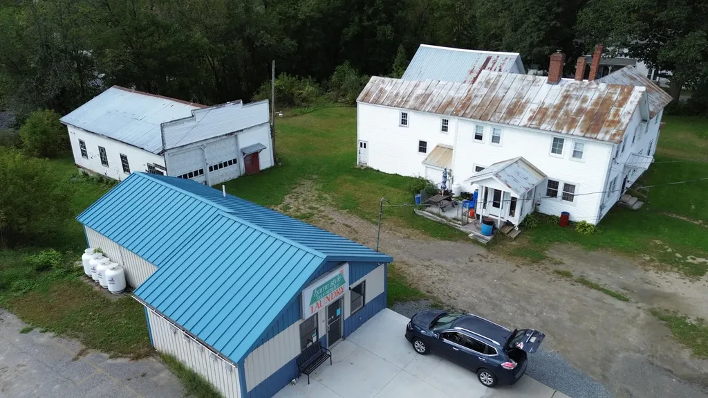 34 Commercial Street Hartland ME 04943