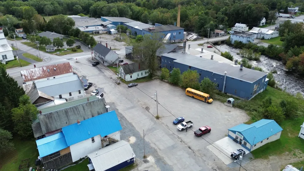 34 Commercial Street Hartland ME 04943