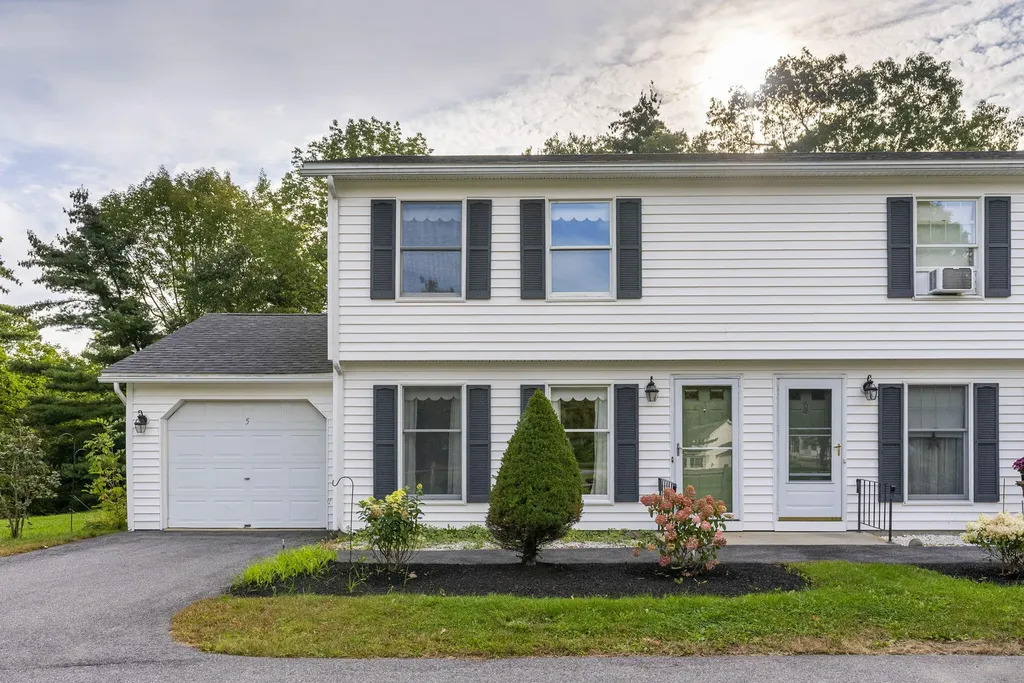 5 Everett Court Westbrook ME 04092