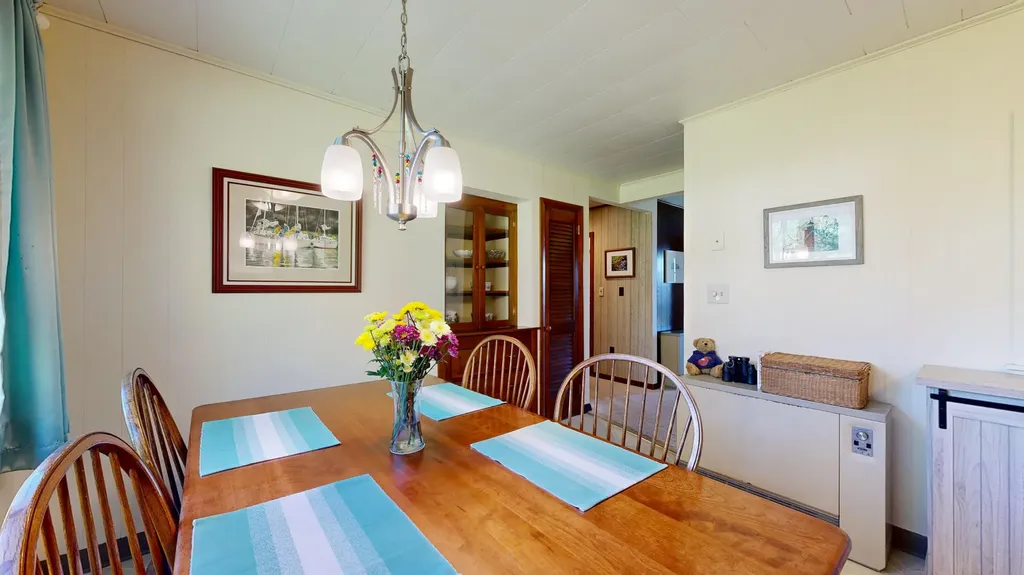 78 Fluker Street Thomaston ME 04861