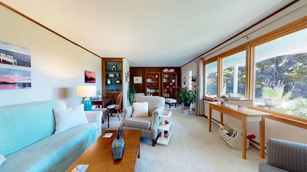 78 Fluker Street Thomaston ME 04861