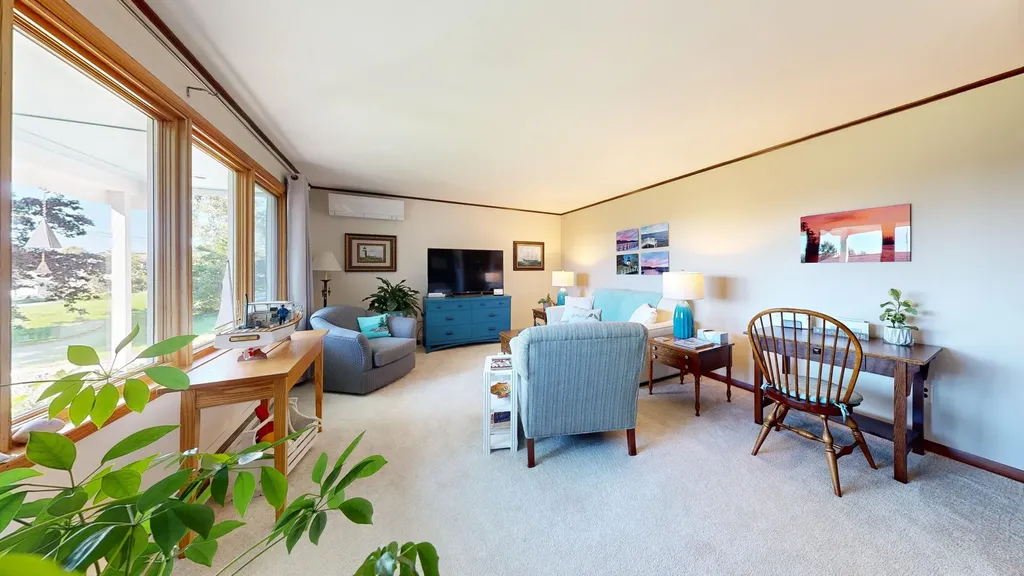 78 Fluker Street Thomaston ME 04861