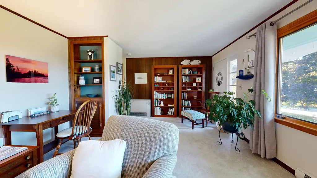 78 Fluker Street Thomaston ME 04861