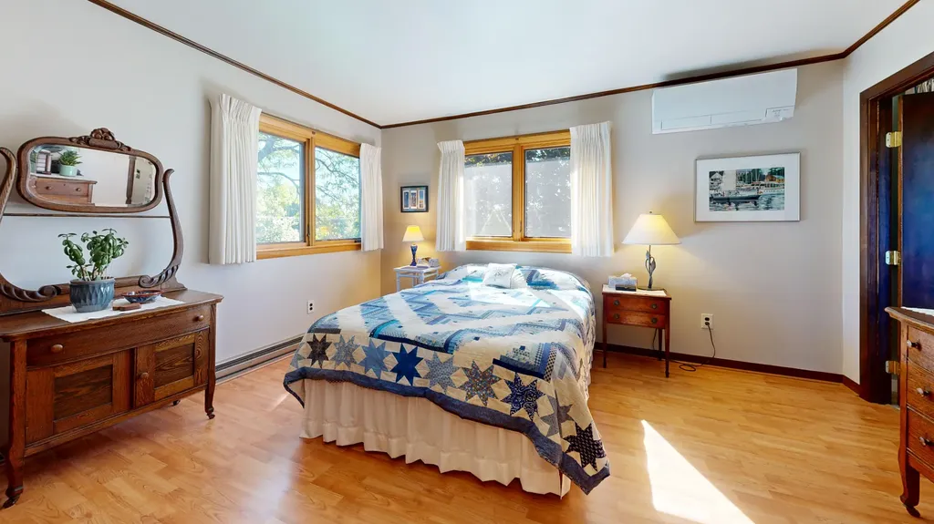 78 Fluker Street Thomaston ME 04861