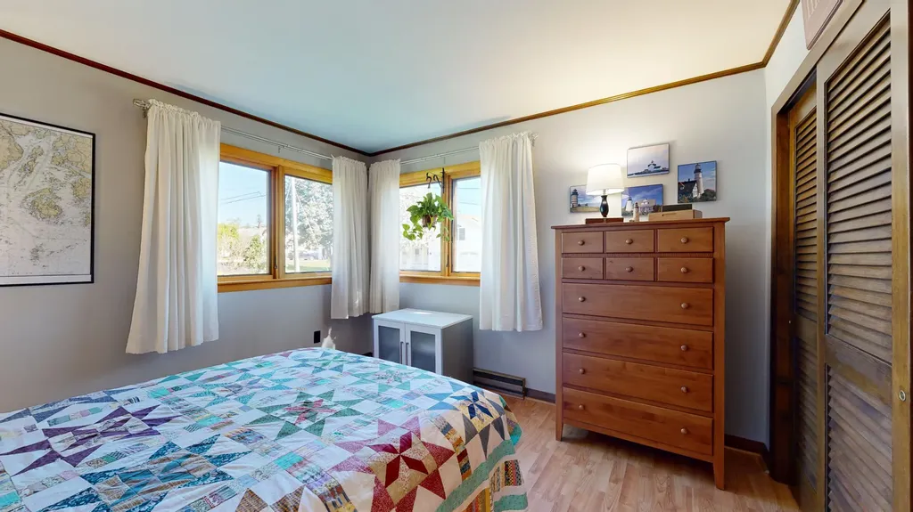 78 Fluker Street Thomaston ME 04861