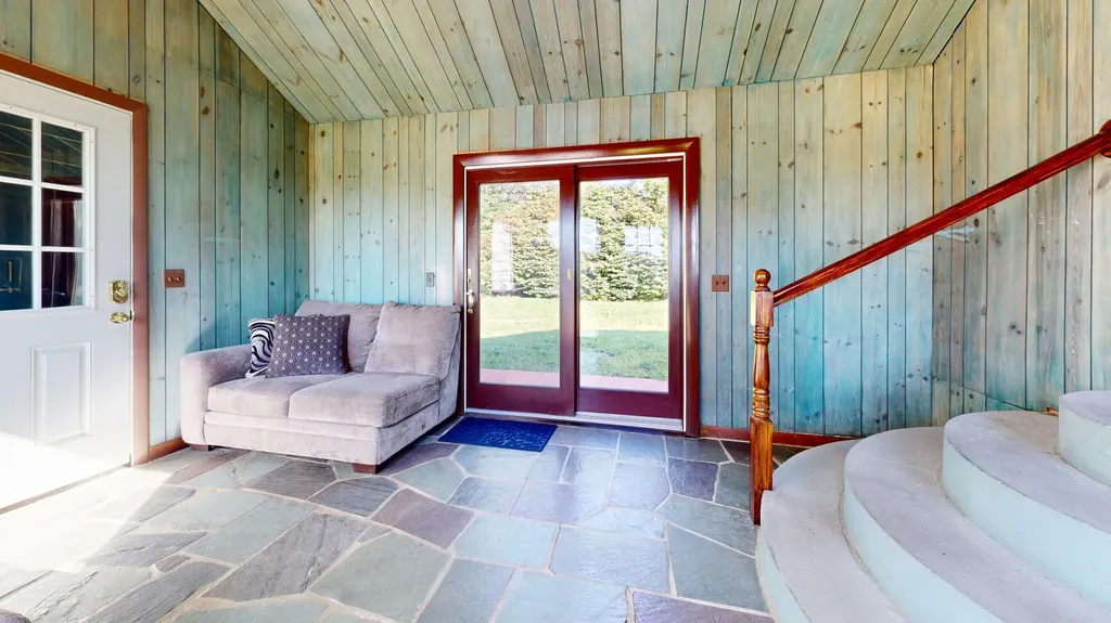 78 Fluker Street Thomaston ME 04861