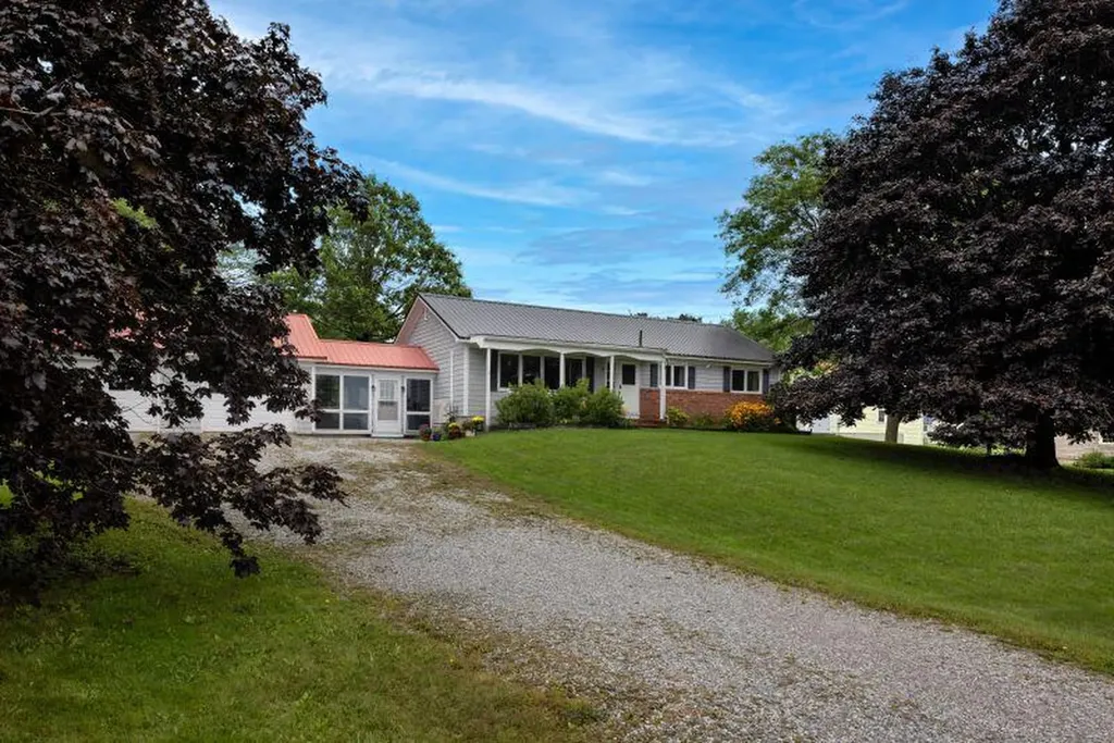 78 Fluker Street Thomaston ME 04861