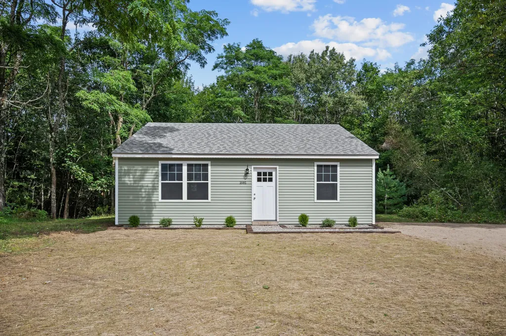 1681 Pequawket Trail Hiram ME 04041