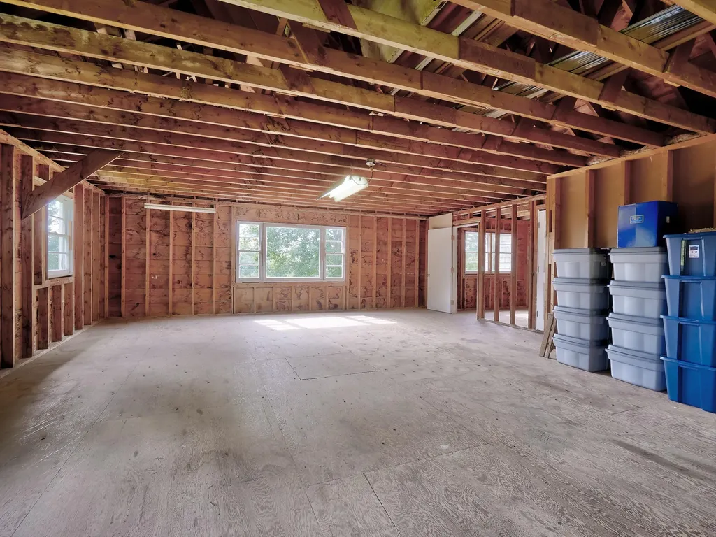 30 Fish Street Thomaston ME 04861
