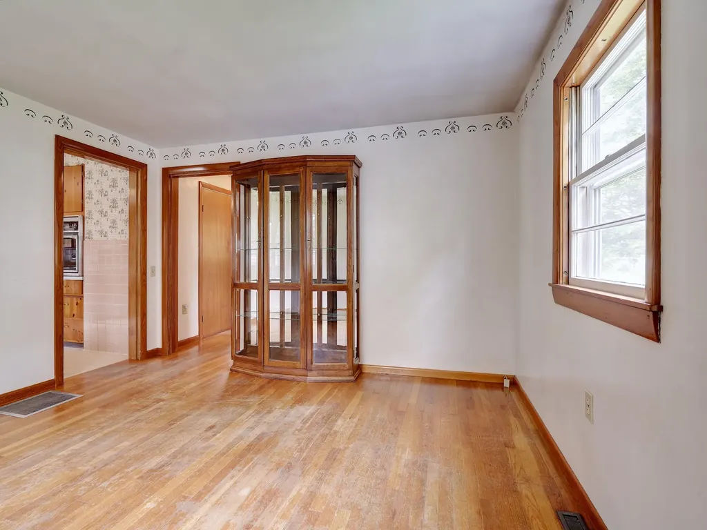 30 Fish Street Thomaston ME 04861