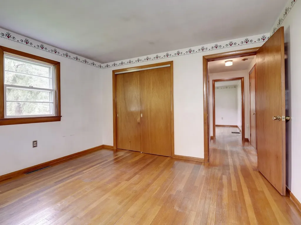 30 Fish Street Thomaston ME 04861