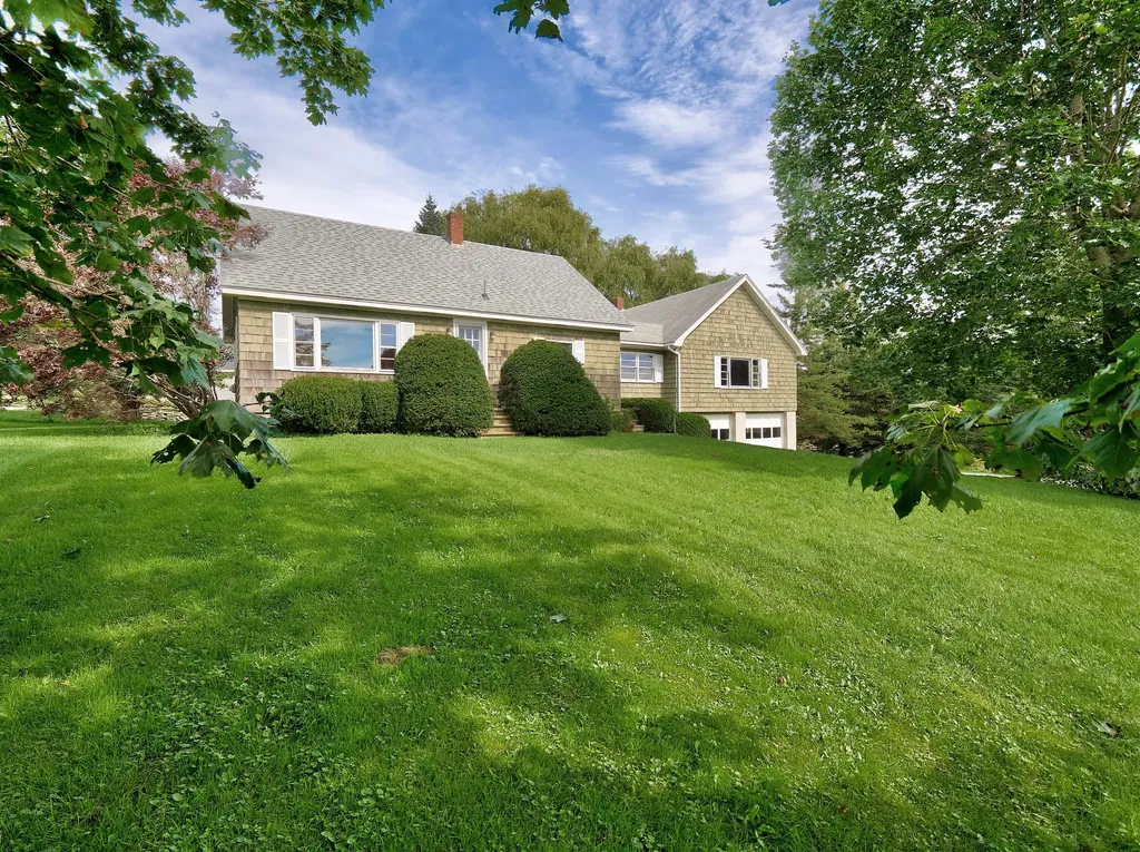 30 Fish Street Thomaston ME 04861