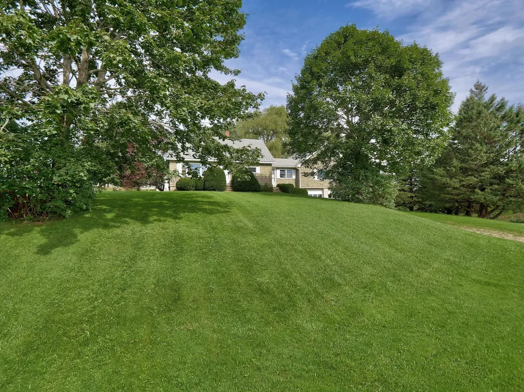 30 Fish Street Thomaston ME 04861