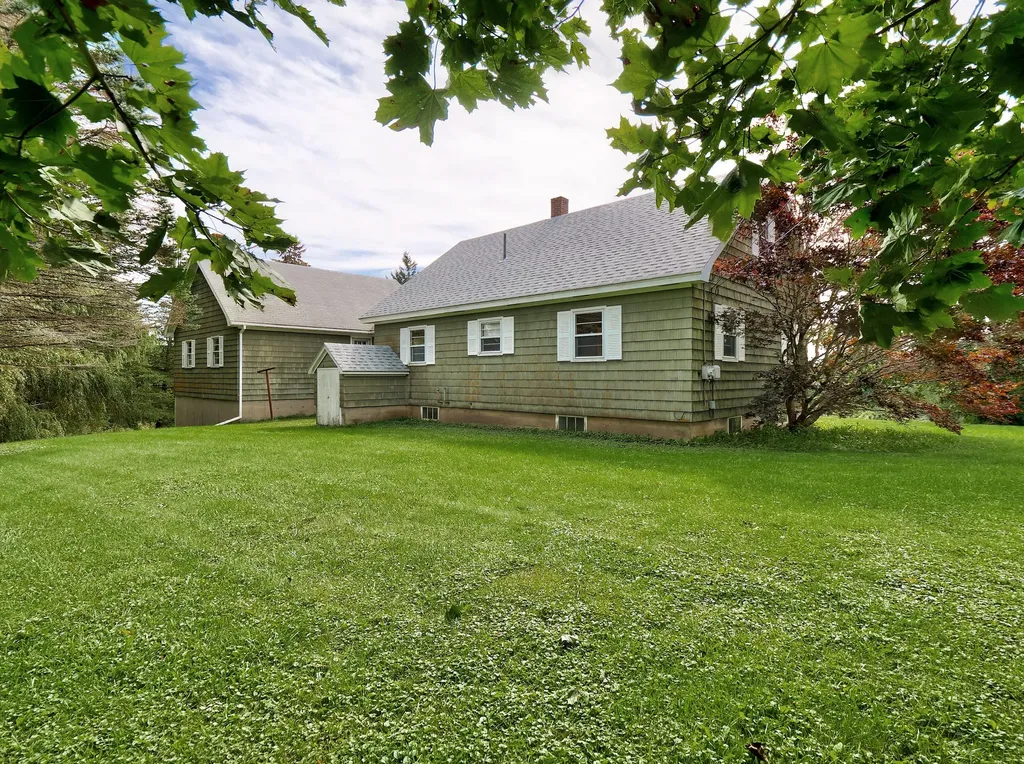 30 Fish Street Thomaston ME 04861