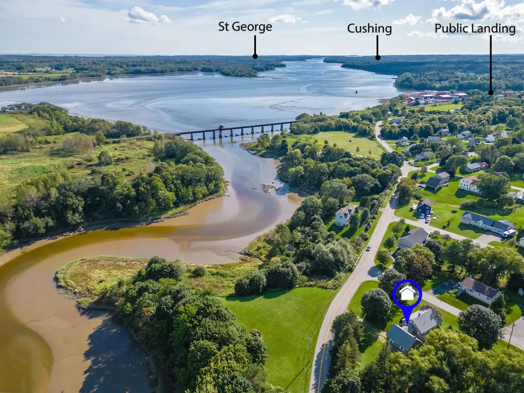 30 Fish Street Thomaston ME 04861
