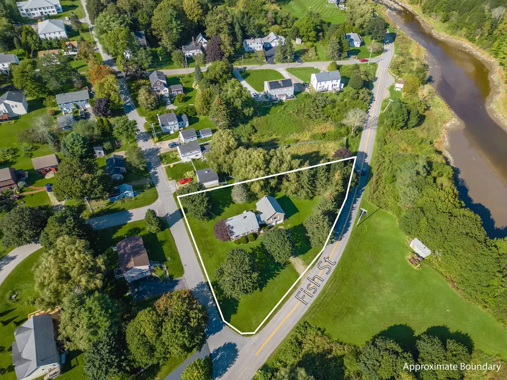 30 Fish Street Thomaston ME 04861