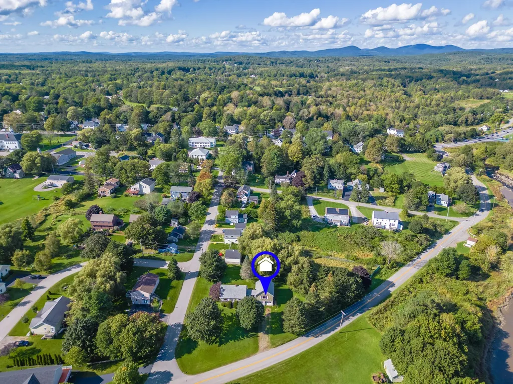 30 Fish Street Thomaston ME 04861