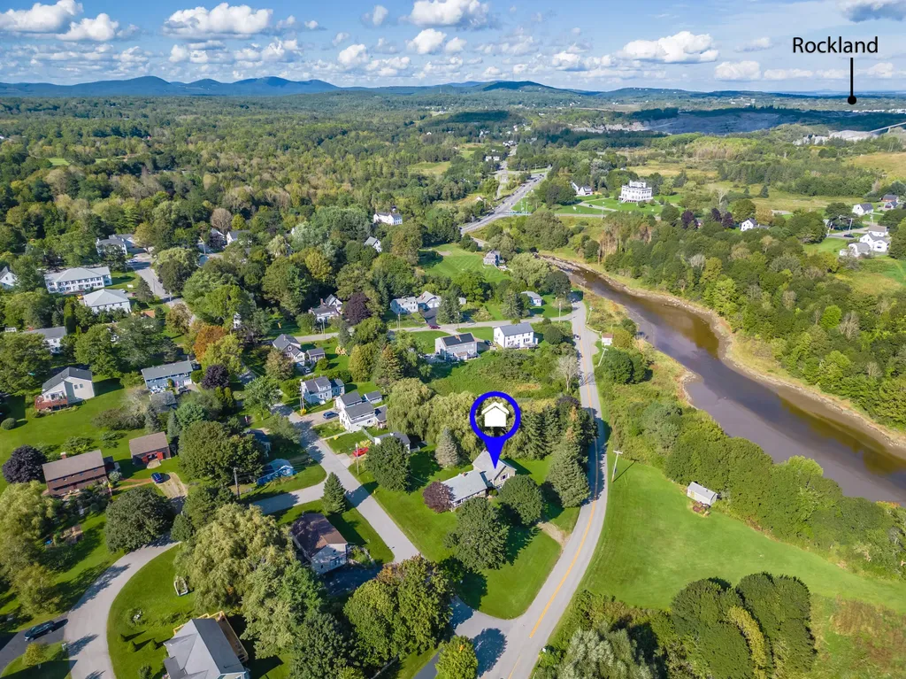 30 Fish Street Thomaston ME 04861