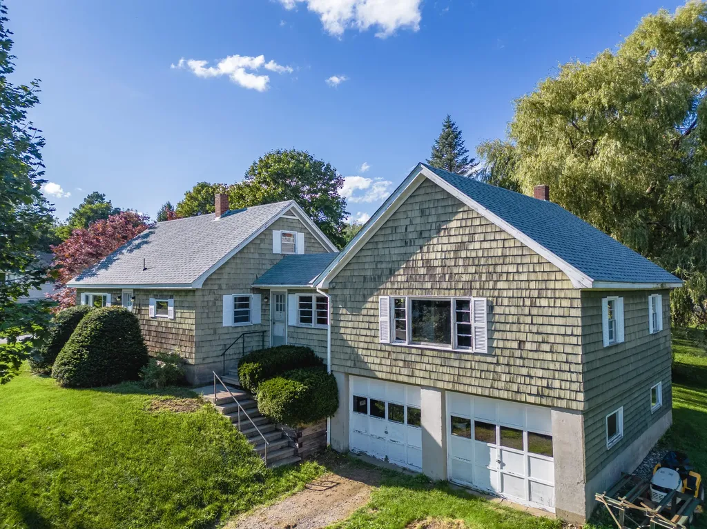 30 Fish Street Thomaston ME 04861