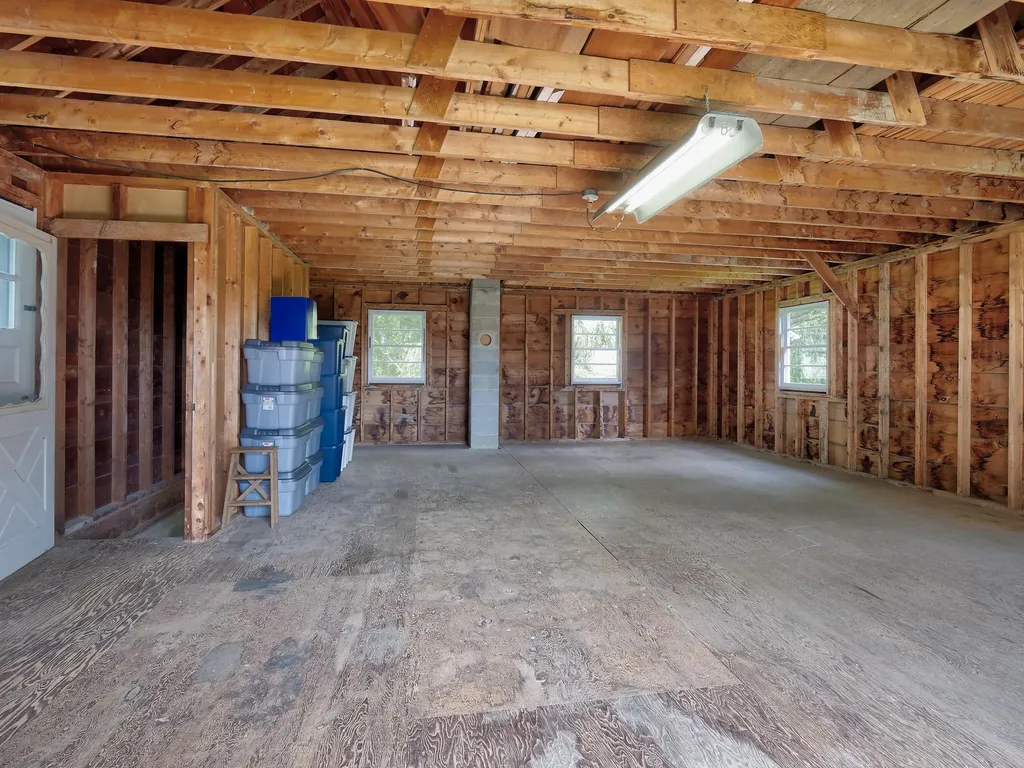 30 Fish Street Thomaston ME 04861