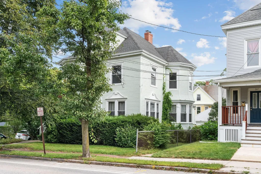 106 William Street Portland ME 04103