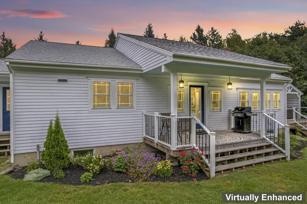 130 Bradford Point Road Friendship ME 04547