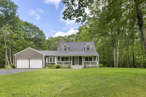 24 Sunwood Drive Buxton ME 04093