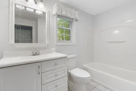 24 Sunwood Drive Buxton ME 04093
