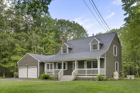 24 Sunwood Drive Buxton ME 04093