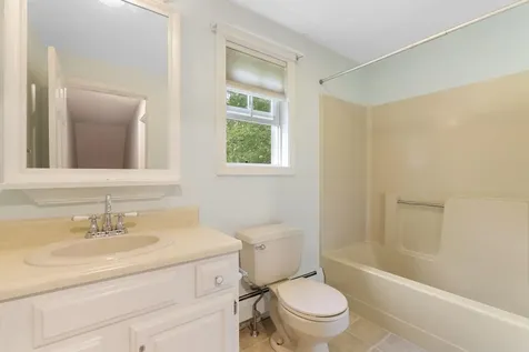 24 Sunwood Drive Buxton ME 04093