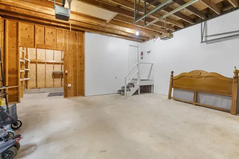 24 Sunwood Drive Buxton ME 04093