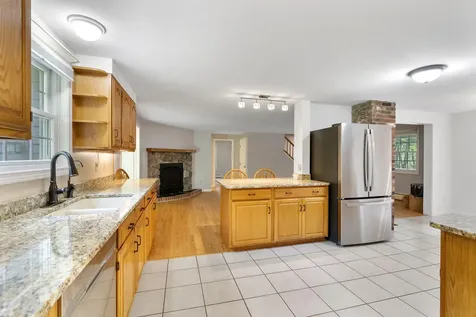 24 Sunwood Drive Buxton ME 04093