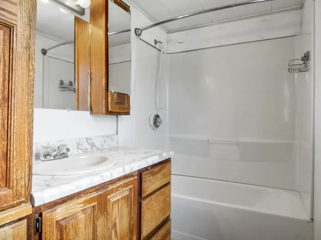 658 Leighton Road Augusta ME 04330