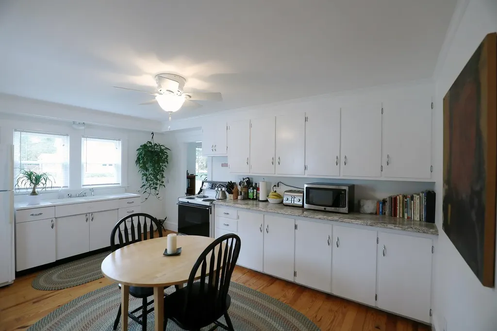 22 James Street Farmingdale ME 04344