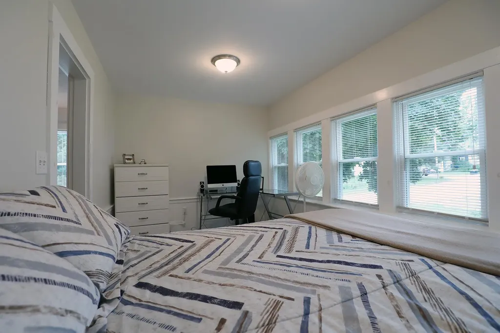 22 James Street Farmingdale ME 04344