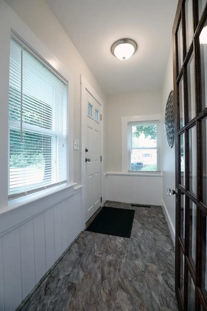 22 James Street Farmingdale ME 04344