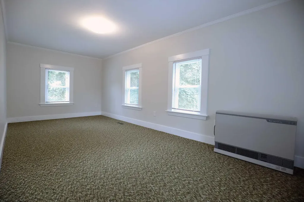 22 James Street Farmingdale ME 04344