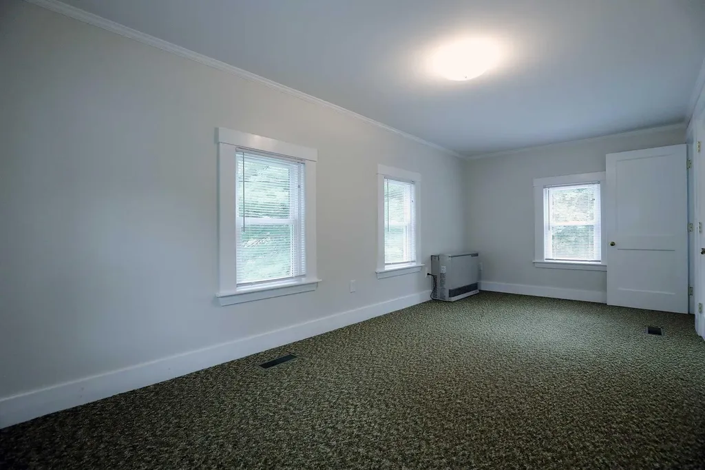 22 James Street Farmingdale ME 04344