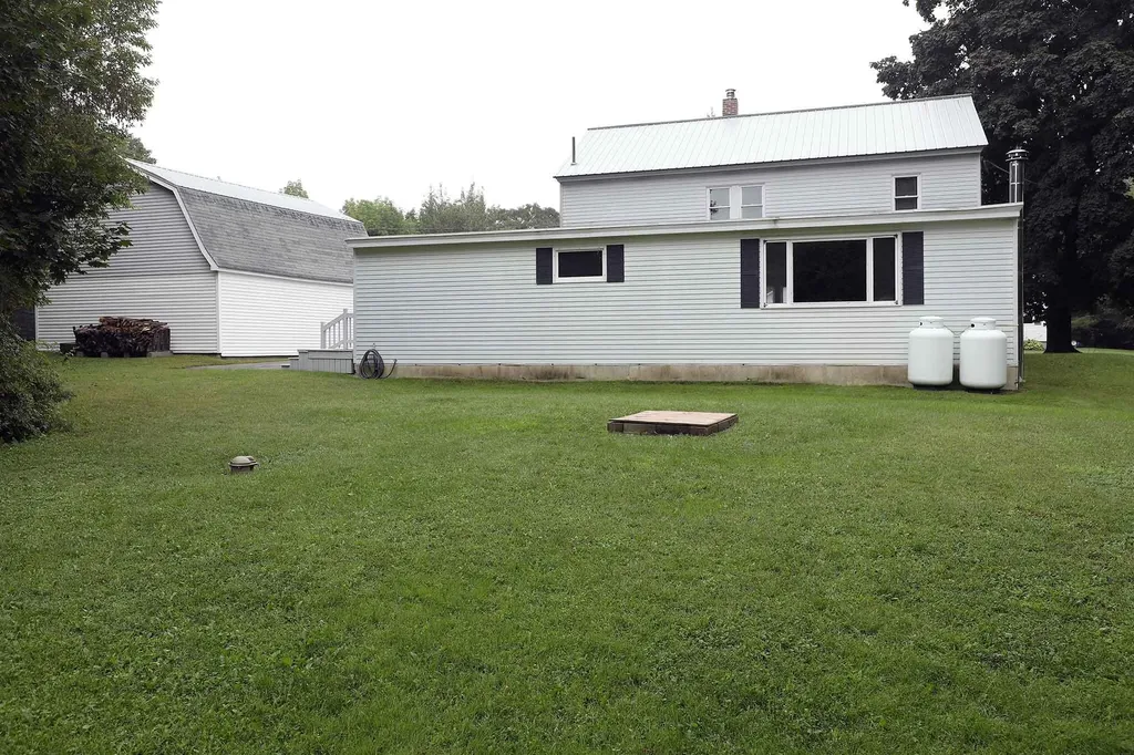 22 James Street Farmingdale ME 04344