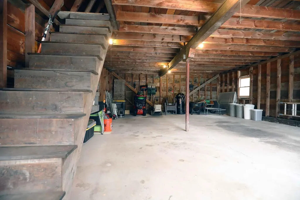 22 James Street Farmingdale ME 04344