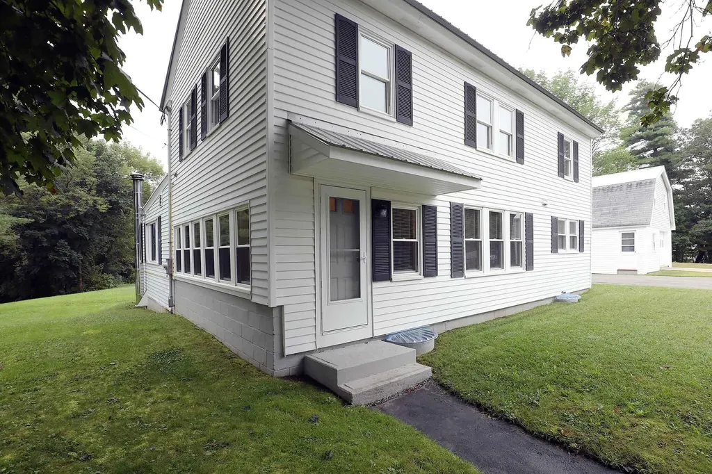 22 James Street Farmingdale ME 04344