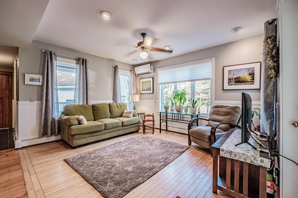 44 Carsley Road Harrison ME 04040