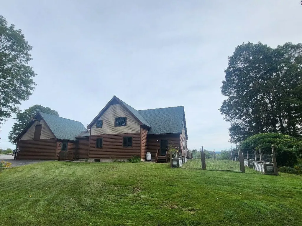 194 Marwick Road Farmington ME 04938
