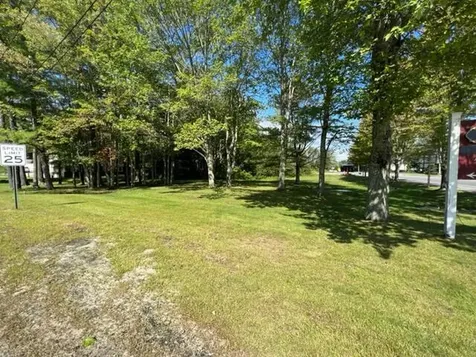 118 Main Street Topsham ME 04086