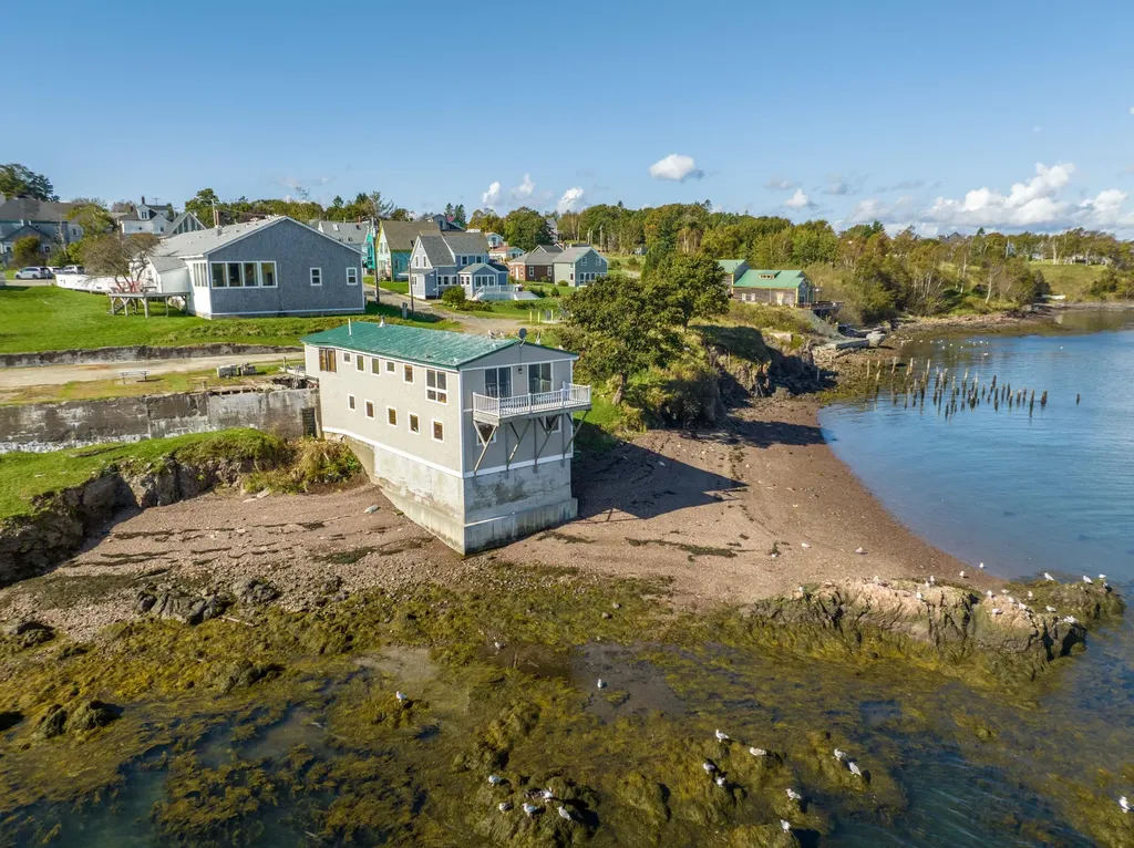 2 Clark Street Eastport ME 04631