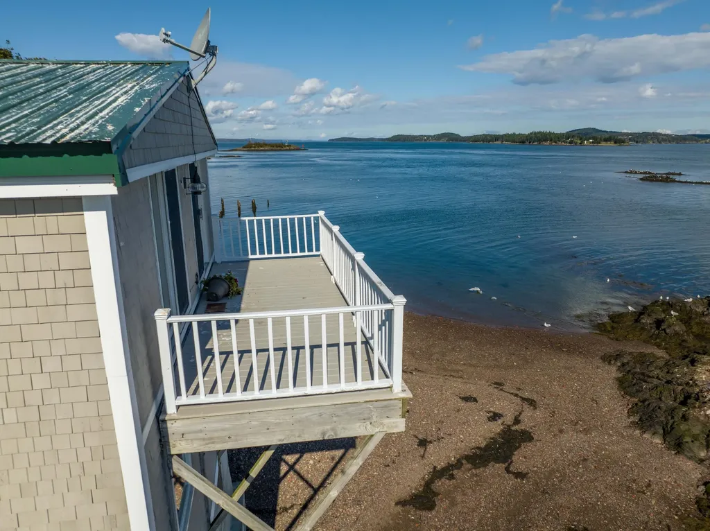 2 Clark Street Eastport ME 04631