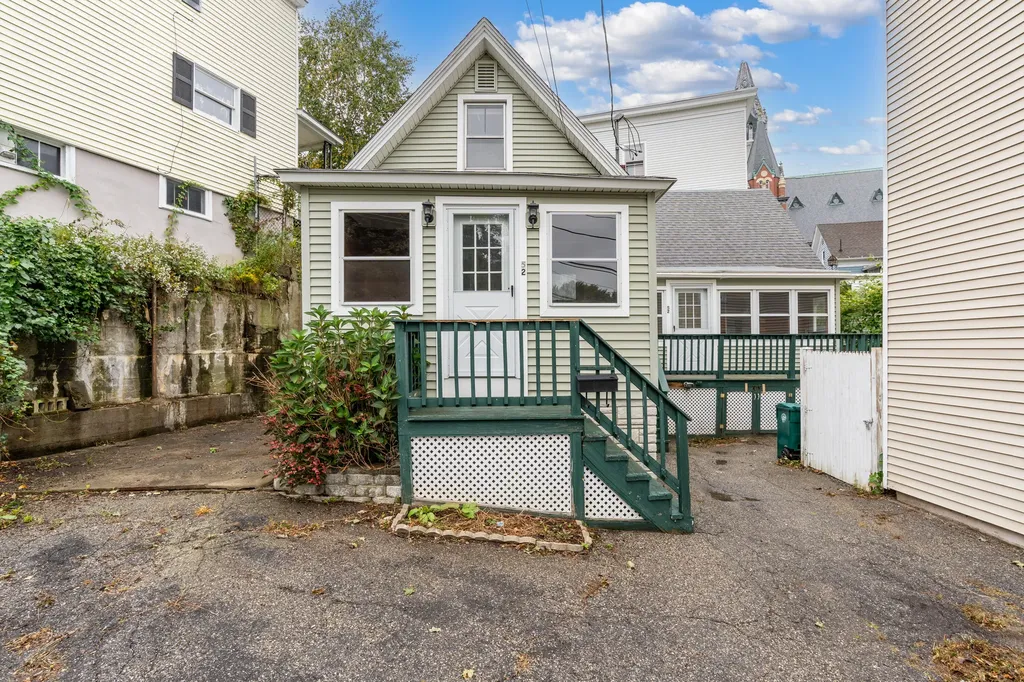 52 Pike Street Biddeford ME 04005