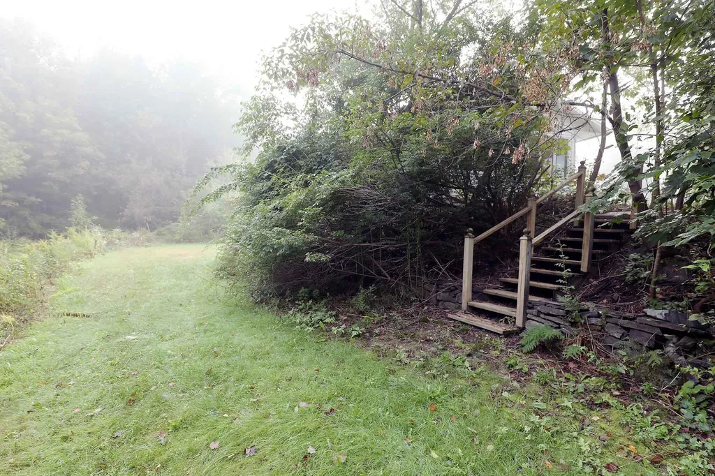 8 Erins Way Randolph ME 04346